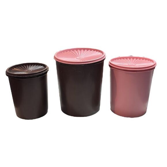 Tupperware | Vintage 1970s Servalier Canisters Set of 3 with Lids - Picture 2 of 8